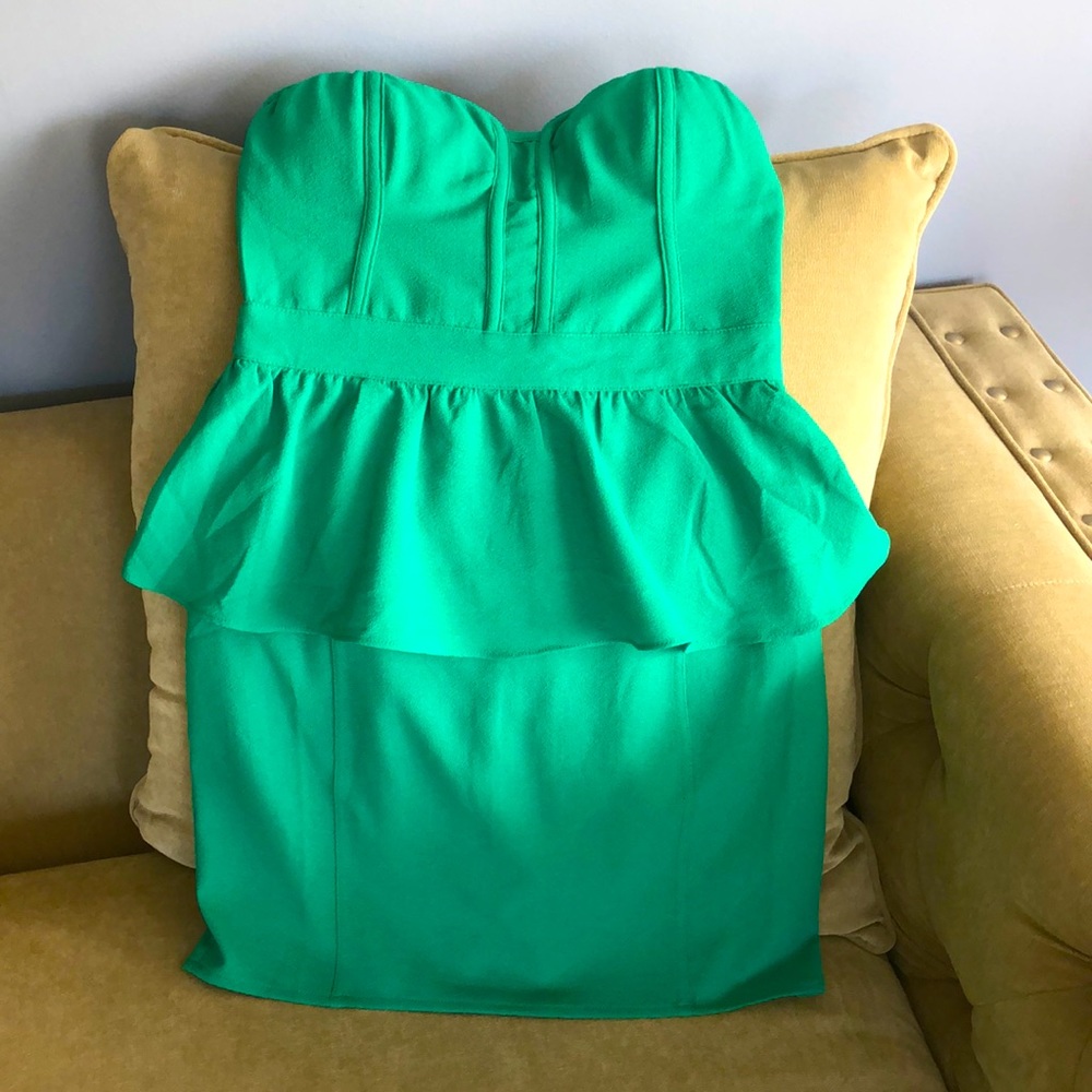 NWT Green peplum dress